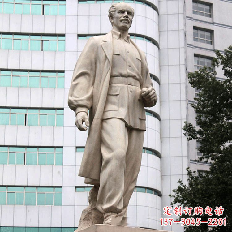 江西“白求恩名医纪念雕塑”