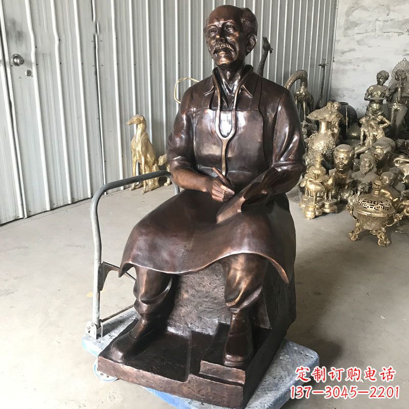 江西白求恩坐姿纯铜雕塑赞颂英雄的象征
