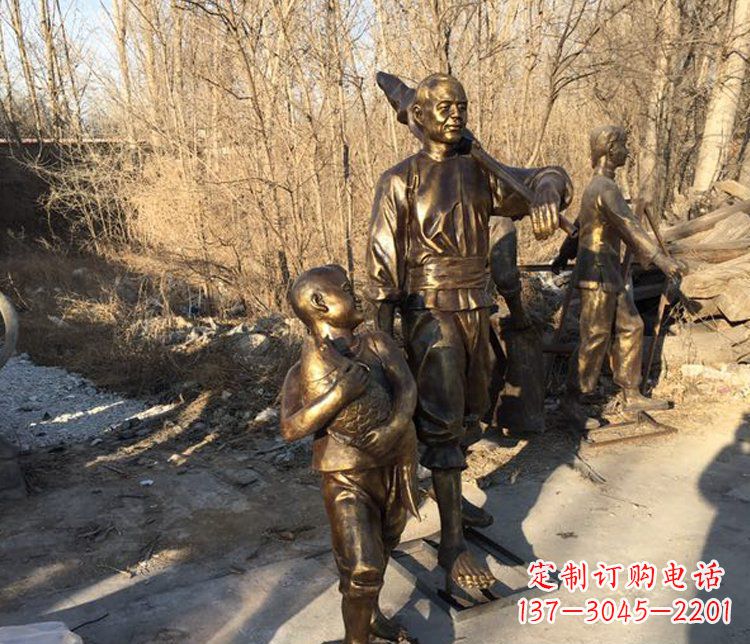 江西抱着鱼的儿童街边小品铜雕