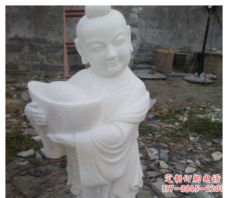 江西抱着元宝的小孩公园景观石雕