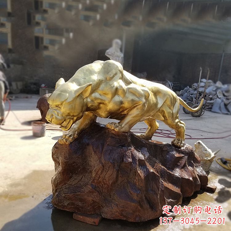 江西豹子铸铜雕塑-公园景区情景动物雕塑
