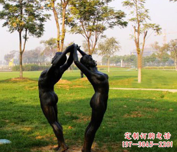 江西情侣之恋——让爱永不褪色的铜雕