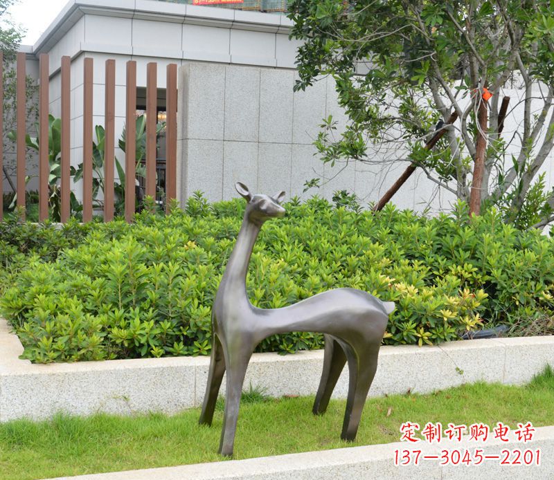 江西精致鹿形铜雕