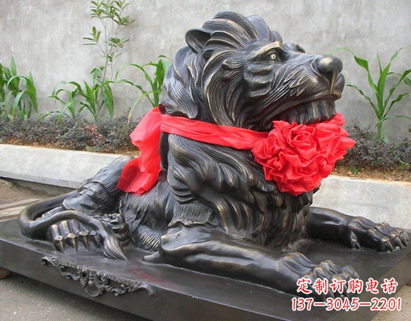 江西宾馆门口的铜狮子