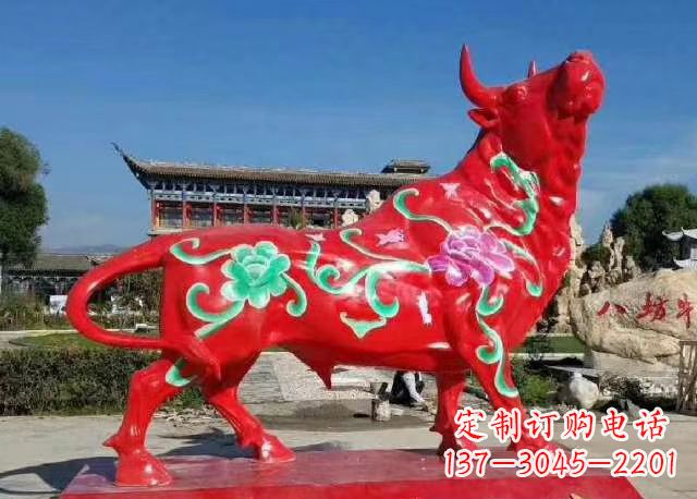 江西玻璃钢彩绘八方红牛雕塑