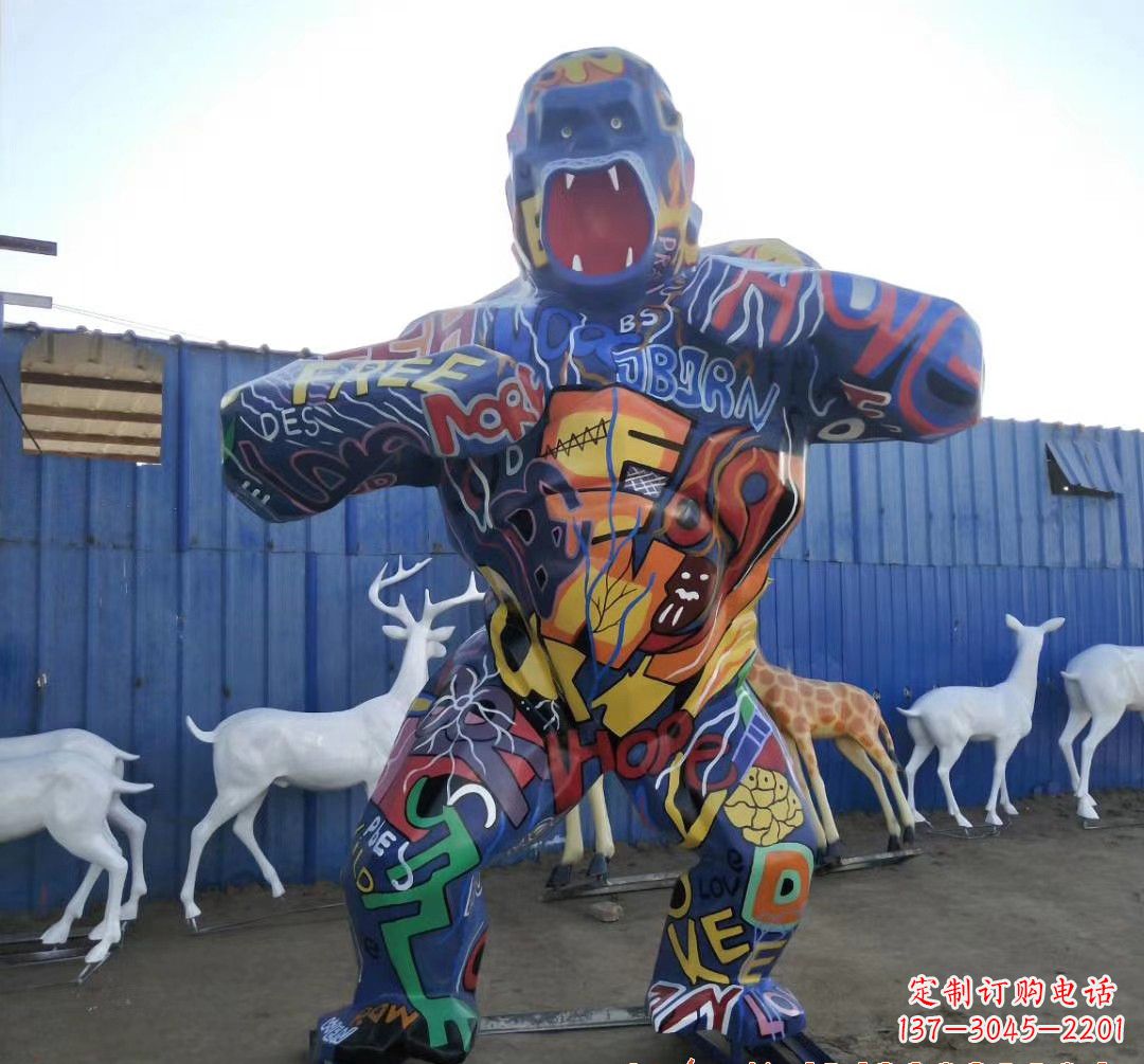 江西新颖玻璃钢猩猩雕塑