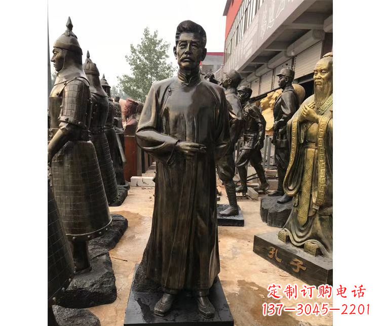 江西玻璃钢仿铜鲁迅雕塑——传承中国近代文化精神