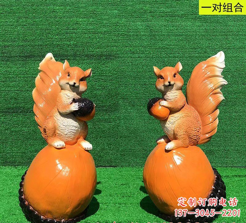 江西玻璃钢松鼠雕塑