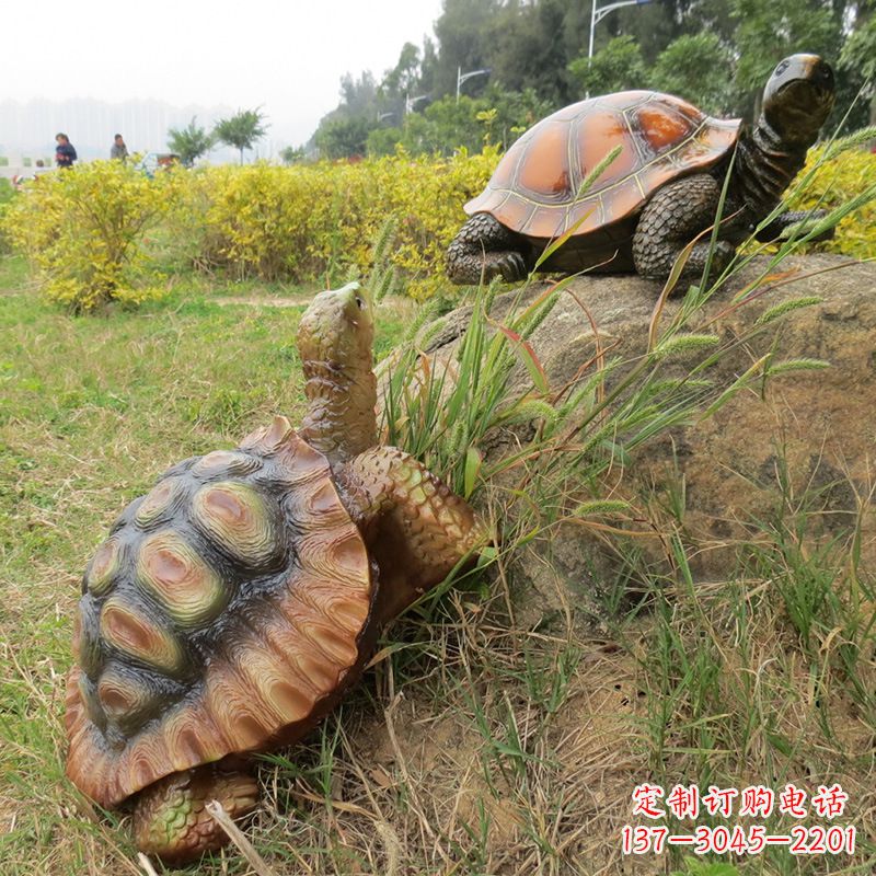 江西玻璃钢乌龟园林草丛动物雕塑摆件