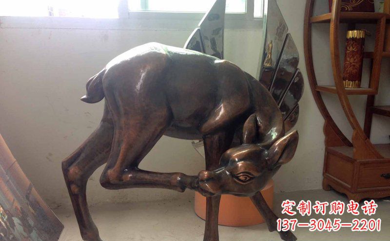 江西玻璃钢小鹿仿铜动物雕塑