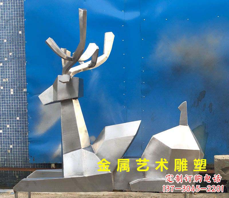 江西不锈钢别墅几何小鹿雕塑