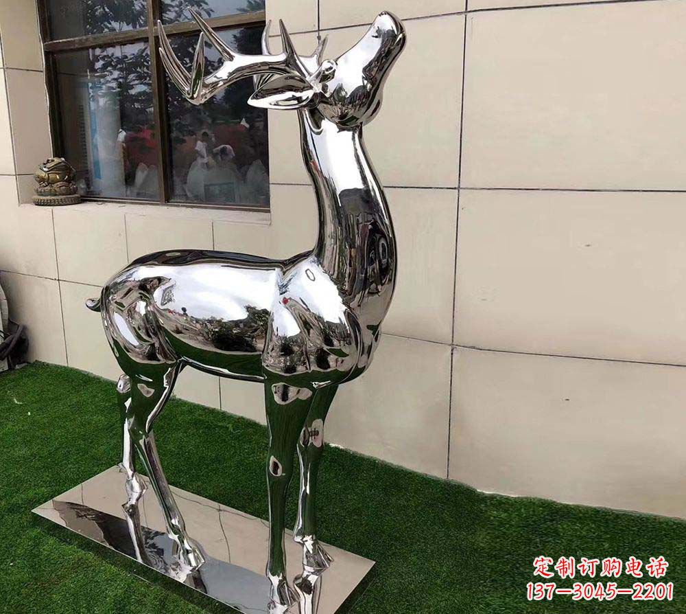 江西不锈钢别墅镜面小鹿雕塑