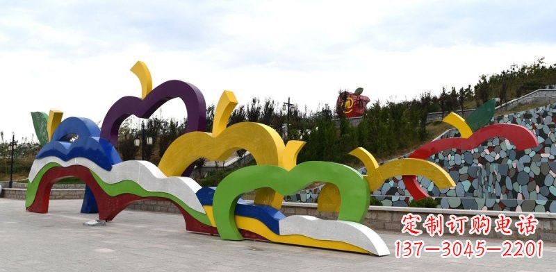 江西不锈钢彩色苹果雕塑
