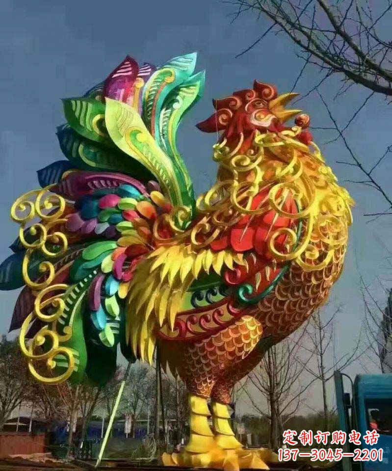 江西不锈钢彩色公鸡雕塑——精美绝伦