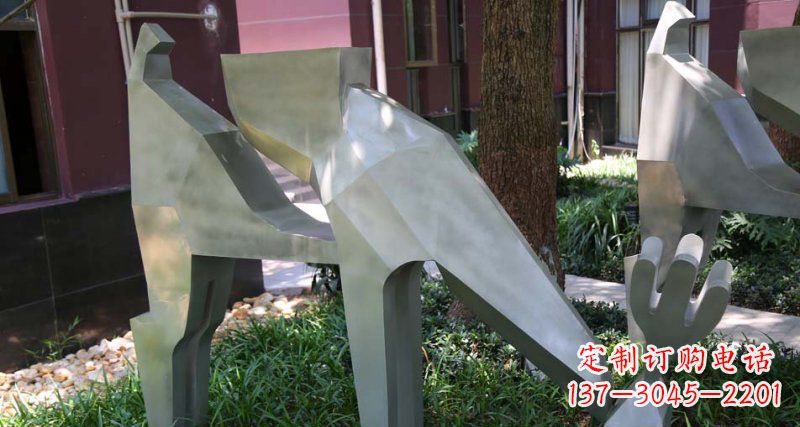 江西不锈钢抽象吃草的几何梅花鹿动物雕塑