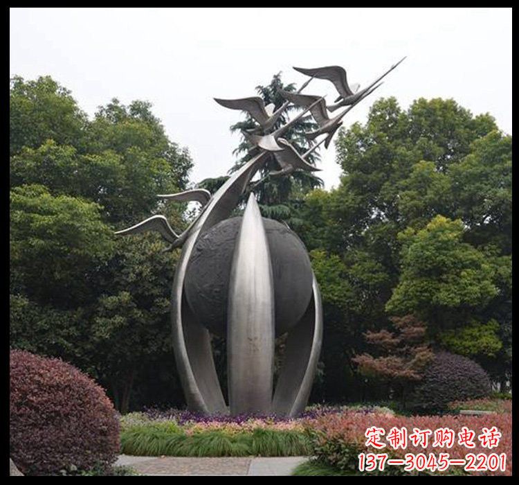 江西不锈钢抽象飞翔的天鹅雕塑
