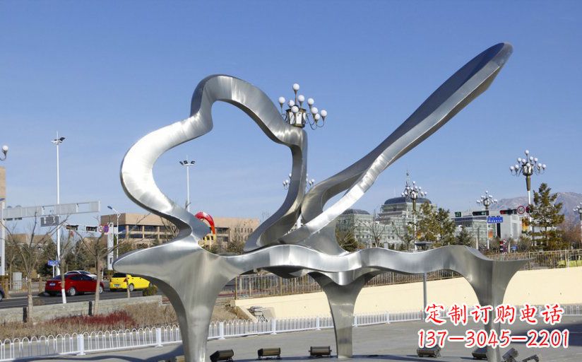 江西不锈钢抽象钢琴广场雕塑