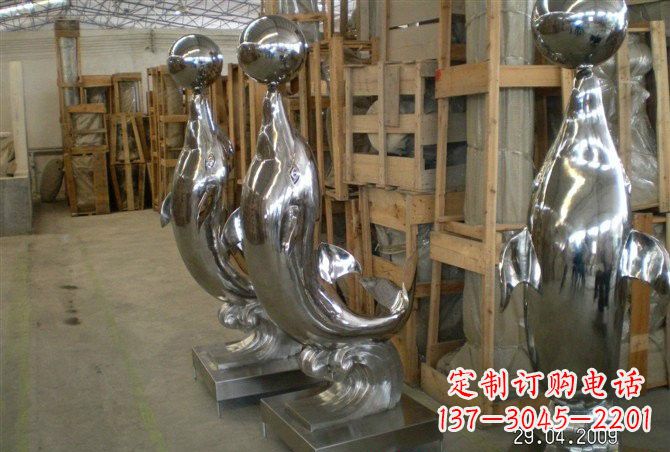 江西不锈钢抽象海豚顶球雕塑