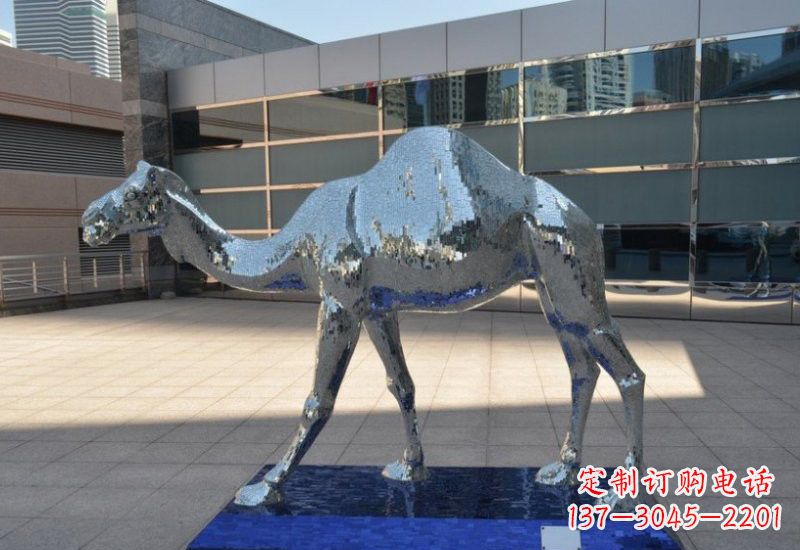 江西不锈钢抽象骆驼雕塑