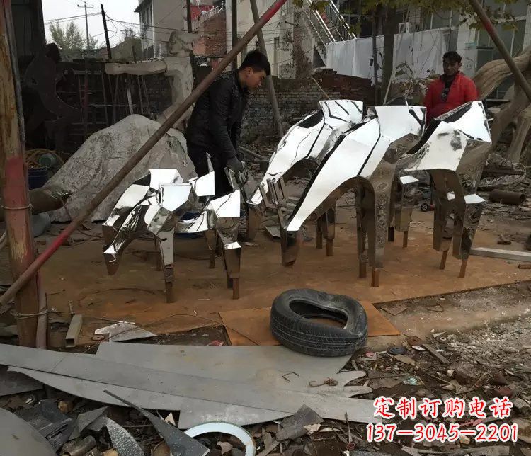 江西不锈钢抽象小马动物雕塑