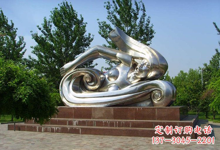 江西不锈钢抽象游泳女孩雕塑