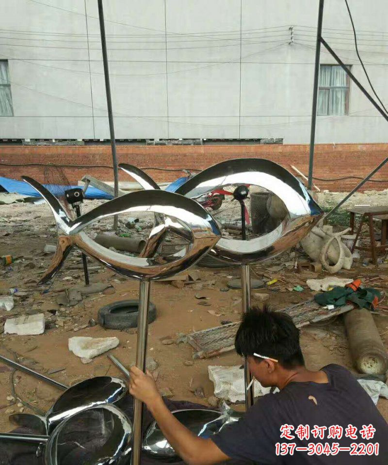 江西不锈钢抽象鱼动物雕塑 (2)