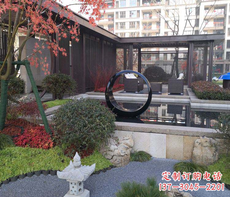 江西不锈钢抽象圆环雕塑