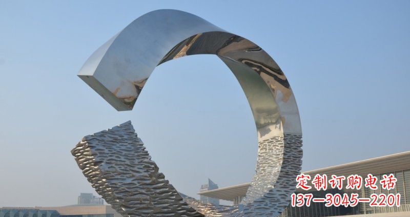 江西不锈钢抽象圆环广场景观雕塑