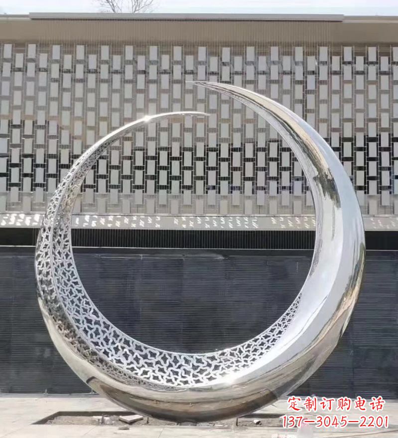江西不锈钢抽象月亮雕塑