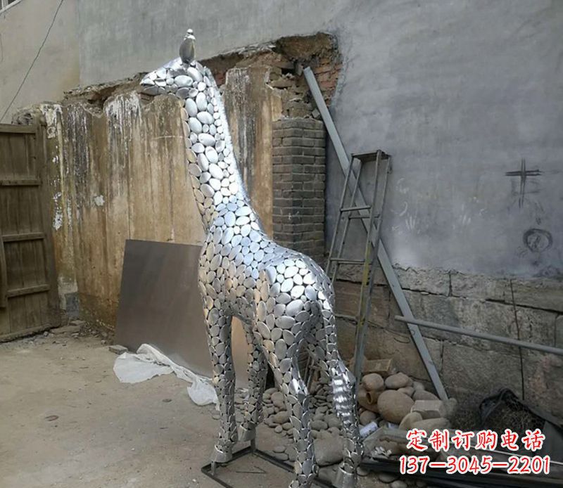 江西不锈钢创意长颈鹿雕塑