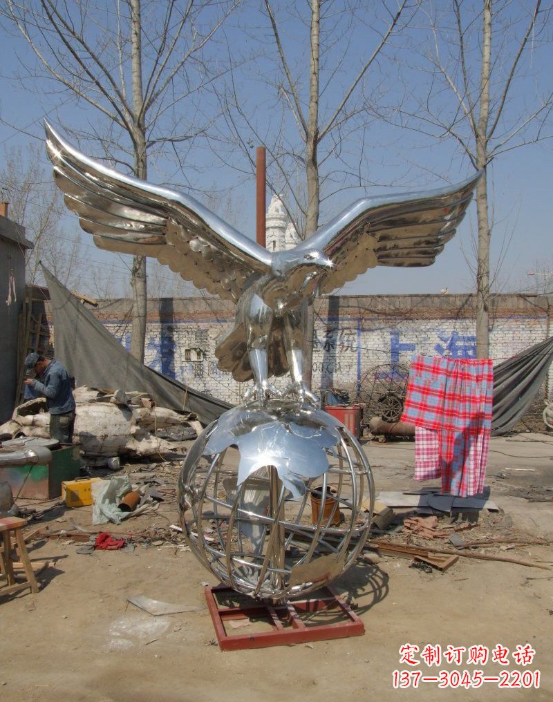 江西老鹰雕塑不锈钢大展鸿图
