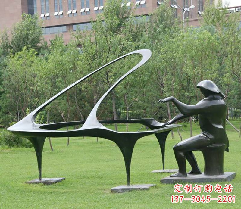 江西不锈钢钢琴雕塑——激发人们心中的音乐
