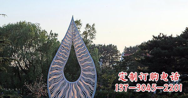 江西水滴雕塑给公园带来流动的美