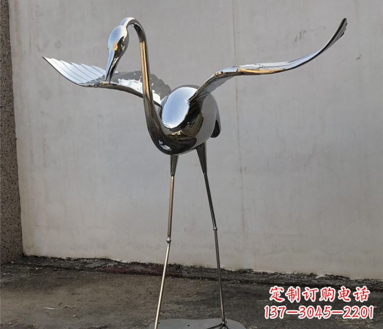 江西不锈钢锻造丹顶鹤展翅雕塑