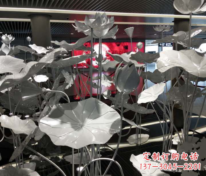 江西不锈钢锻造荷花雕塑