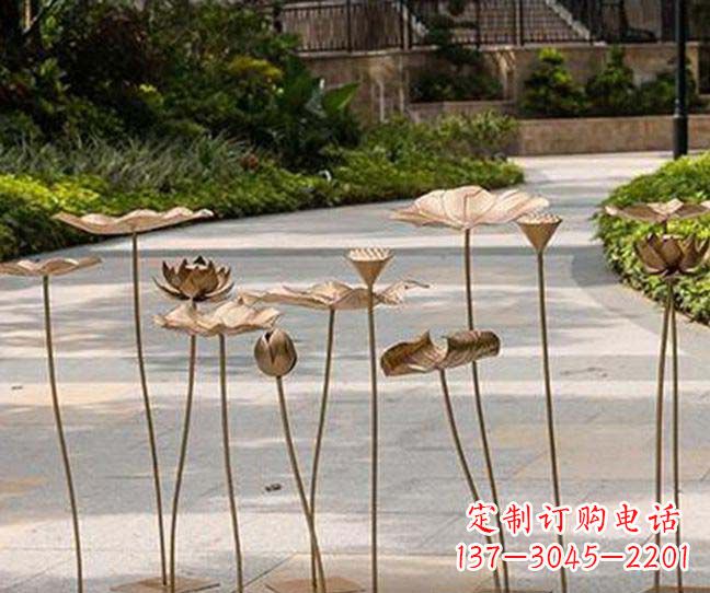 江西不锈钢锻造荷花装饰雕塑