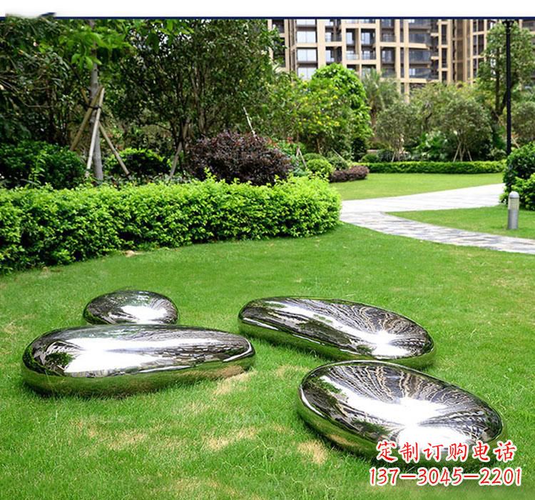 江西不锈钢鹅卵石镜面雕塑