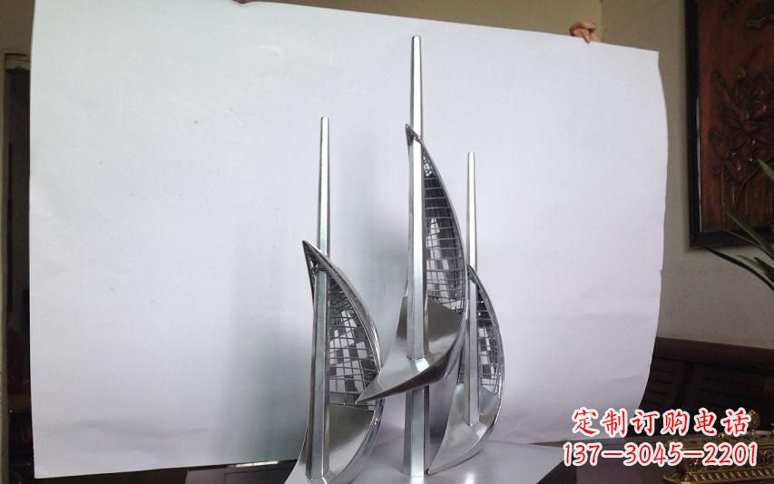 江西不锈钢帆船乘风破浪雕塑