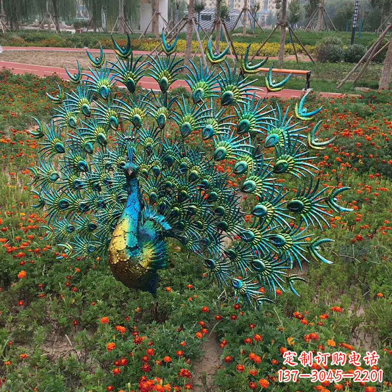 江西不锈钢仿真孔雀雕塑-公园草坪动物雕塑摆件