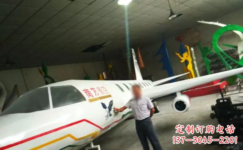 江西不锈钢飞机雕塑 (2)