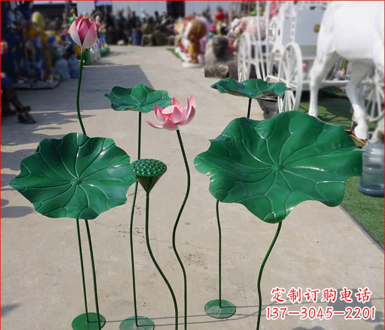 江西不锈钢公园彩色荷花雕塑