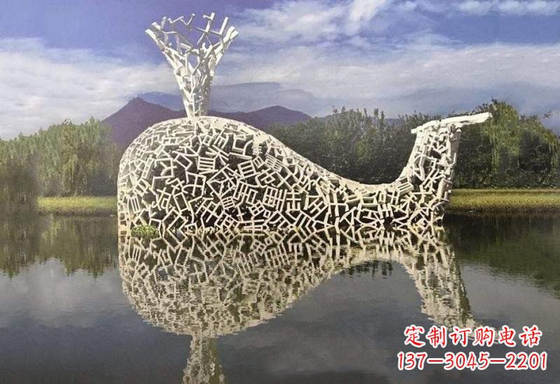 江西不锈钢公园大型镂空喷水鲸鱼雕塑