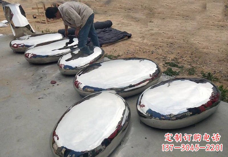 江西不锈钢公园鹅卵石雕塑