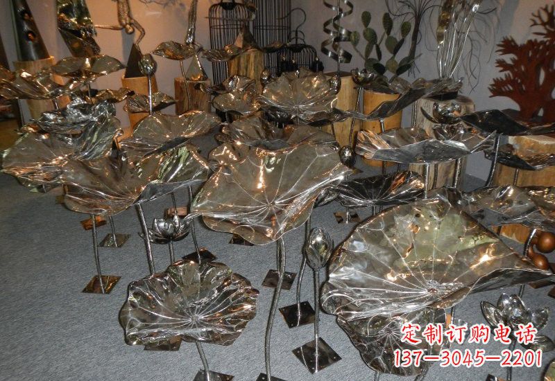 江西不锈钢公园锻造荷花荷叶雕塑