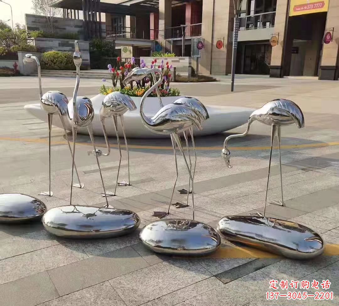 江西不锈钢公园镜面鹅卵石火烈鸟雕塑