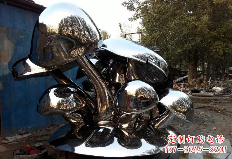 江西不锈钢公园镜面蘑菇雕塑