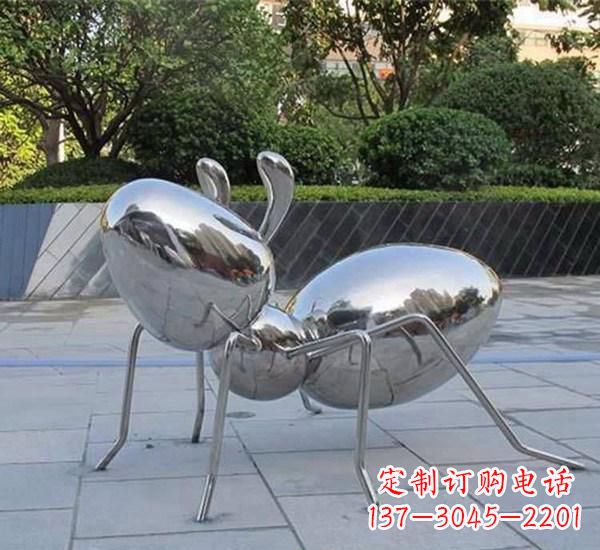 江西不锈钢蚂蚁雕塑一座镜面公园的精美装点