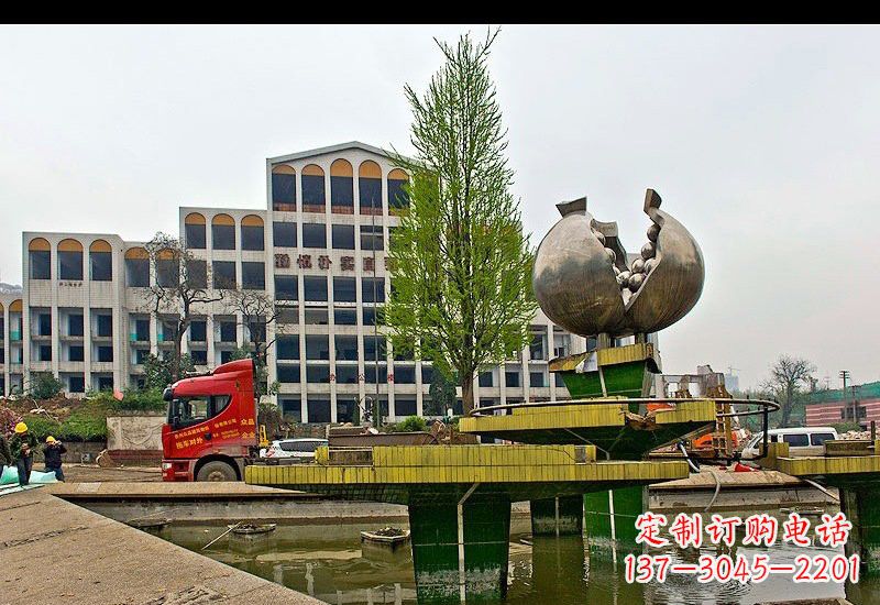 江西不锈钢石榴雕塑灿烂的艺术之美