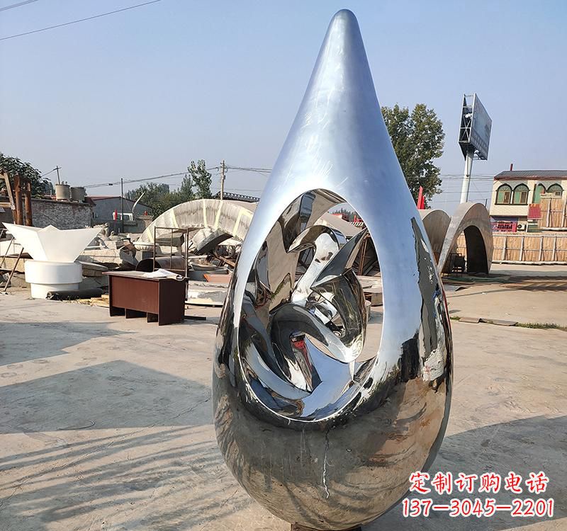 江西不锈钢大水滴雕塑一座极致简约的艺术作品