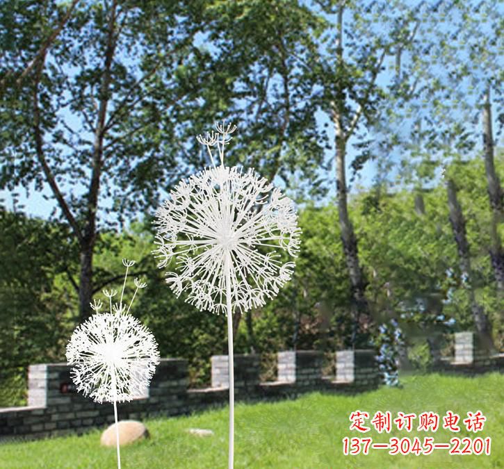 江西不锈钢广场上的蒲公英雕塑